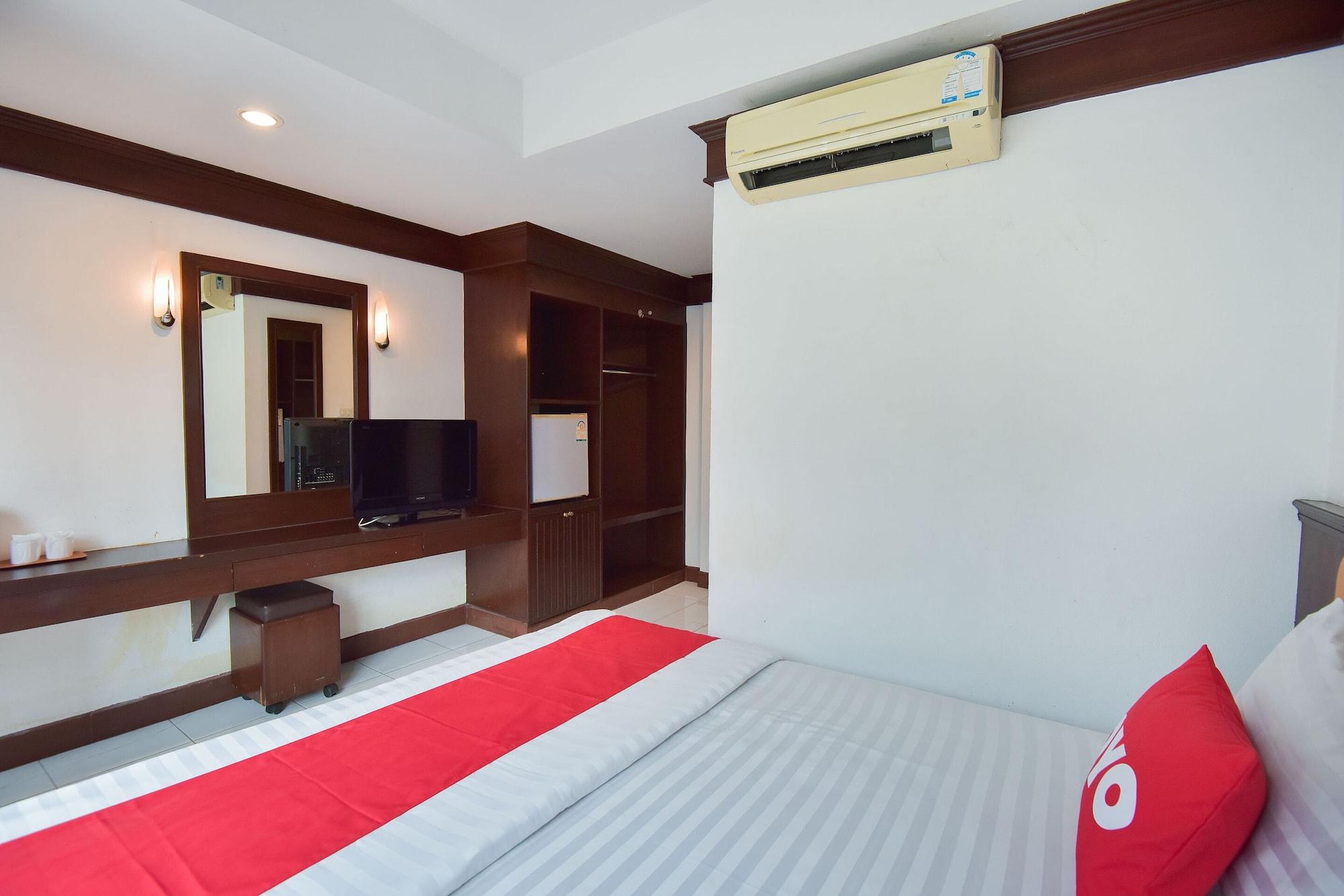 Oyo 389 Sira Boutique Residence Phuket Exterior photo